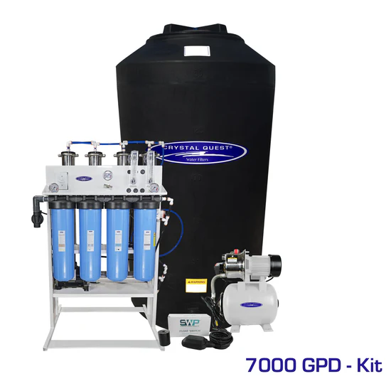 Commercial water purification system with storage tank
