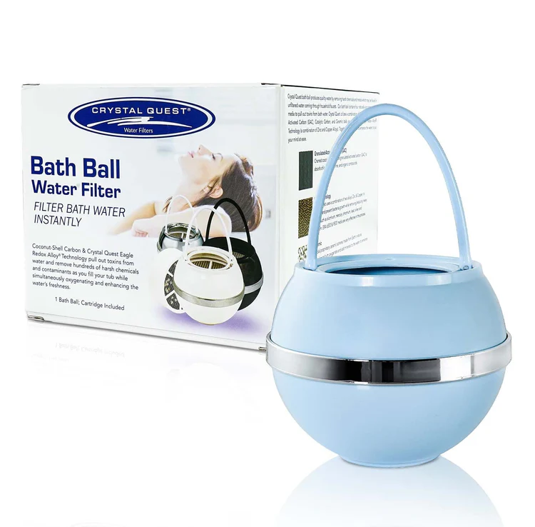 Blue bath ball water filter with handle